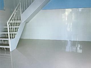 Chủ gấp bán giảm liên tục, giá mới chỉ 2,2 tỷ! nhà 2 tầng ngay chợ linh xuân!