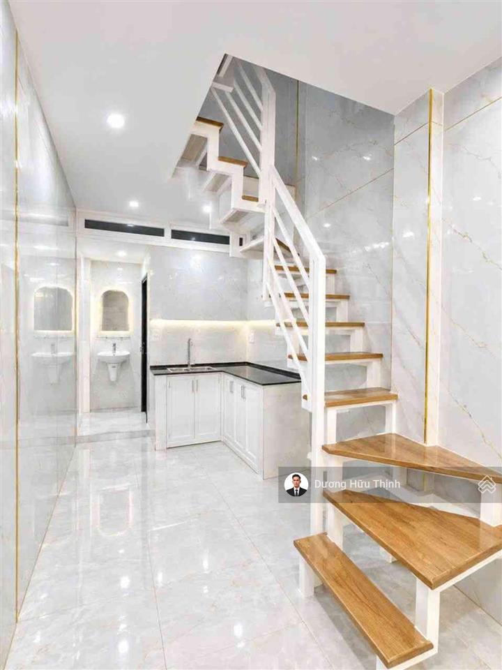 Sát phạm văn đồng  nhà 3 tầng hẻm xe hơi 5m kinh doanh tốt linh xuân, thủ đức