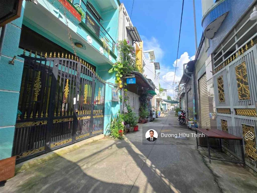 Sát phạm văn đồng  nhà 3 tầng hẻm xe hơi 5m kinh doanh tốt linh xuân, thủ đức
