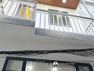 Chỉ 2,4 tỷ sở hữu nhà riêng 2 tầng, ngay gần ngã tư thủ đức!