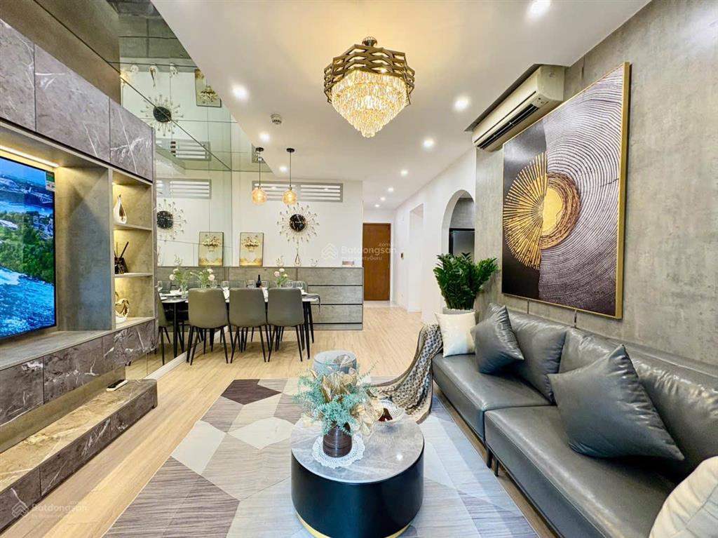 Chính chủ bán căn 2 ngủ 64m2 hà nội center point 27 lê văn lương. giá 7,2 tỷ.  0943 937 ***