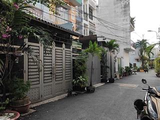 Bán nhà 4m x 19m vuông vức  đs 18  p.8  6,8 tỷ  hxh 5m