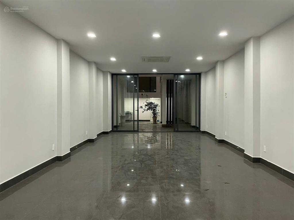 Cho thuê nhà mặt tiền đoạn 2 chiều 270a võ văn tần quận 3