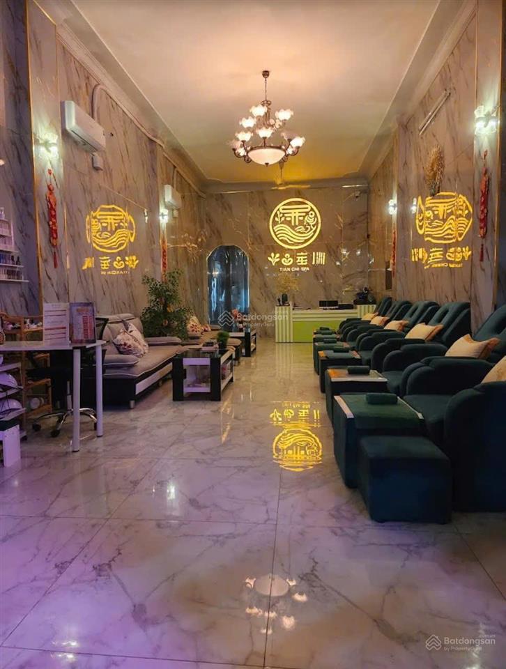Cho thuê nhà mặt tiền 126 nguyễn thái bình quận 1