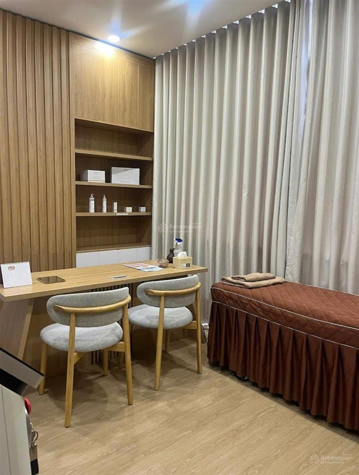 Cho thuê nhà nguyên căn mặt tiền 12 trần thiện chánh phường 12 quận 10 (cũ)
