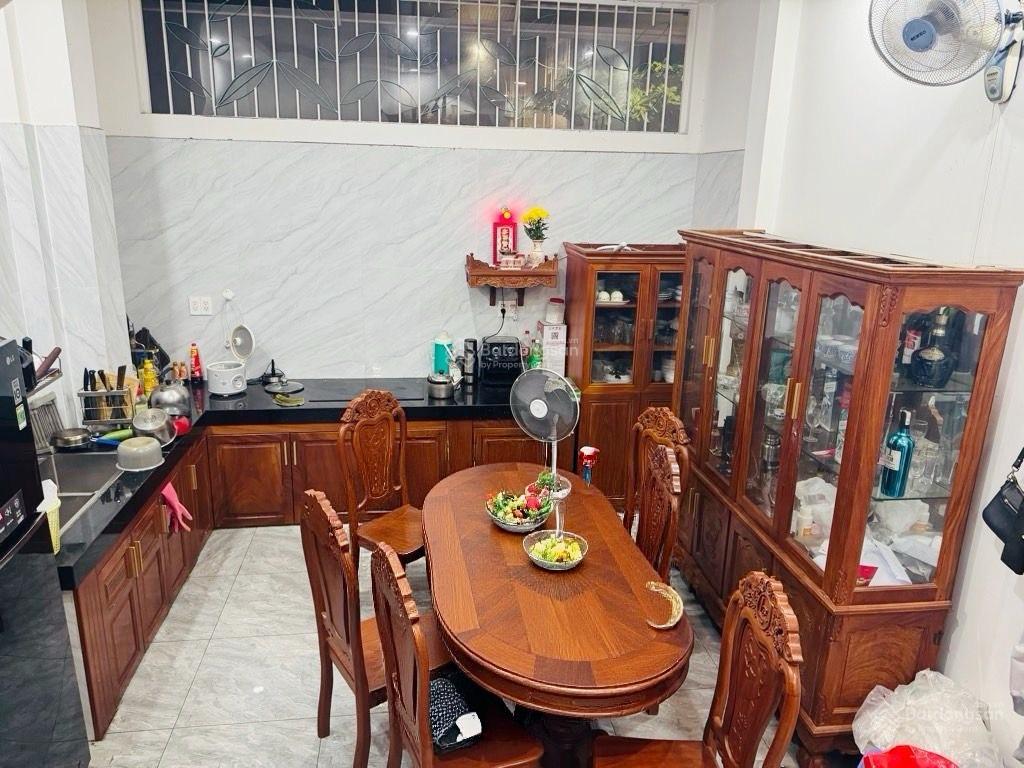 Bán nhà 3 tầng hiệp bình khu phân lô sát phạm văn đồng xe hơi đỗ cửa nội thất sang xịn chỉ 7.2 ty