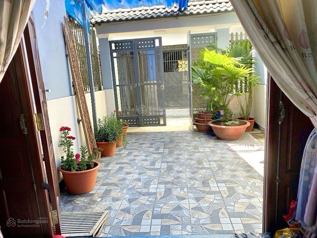 Linh tây thủ đức  nhà 3 tầng btct  hoàn công  chỉ hơn 5 tỷ