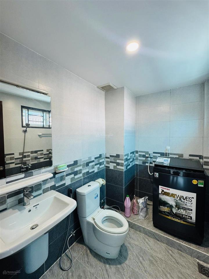 Giảm sâu nhà 4 tầng 78m2 xe hơi trong nhà 4pn giếng trời thoáng mát nội thất cao cấp hơn 7 tỷ