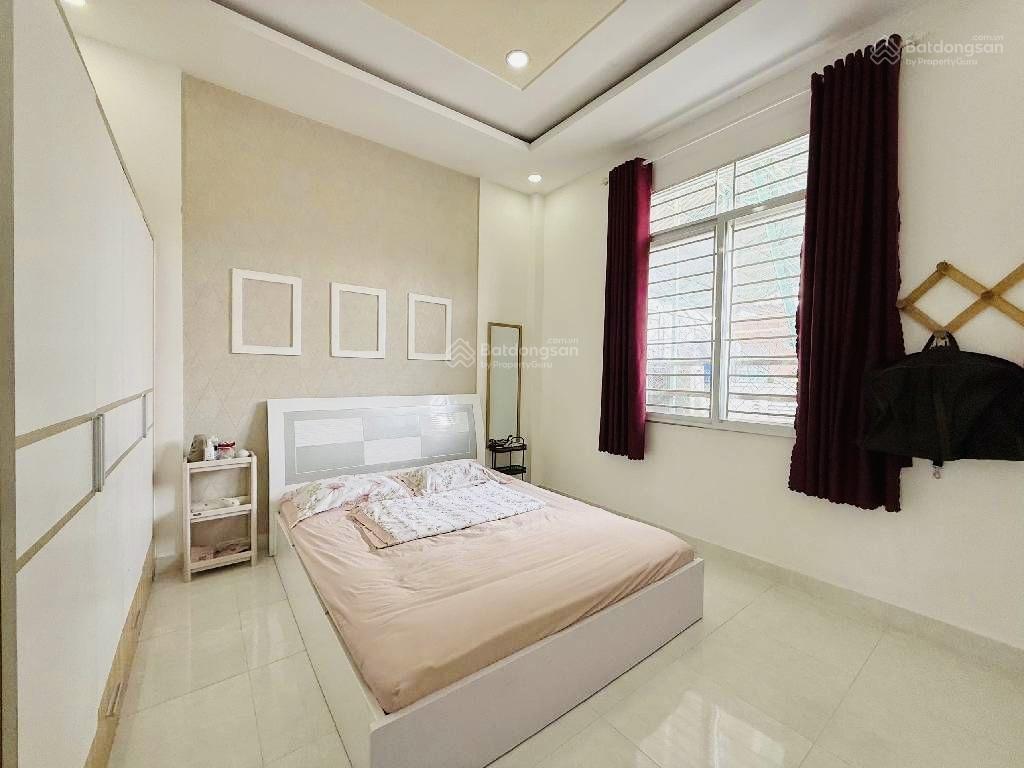 Nhà mới 3 tầng linh đông kề phạm văn đồng khu phân lô xe hơi né 6 tỷ hơn