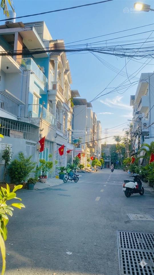 Linh đông sát phạm văn đồng ,căn góc ko lộ giới ,xe tải tránh,nỡ hậu , hoàn công,7 tỷ hơn