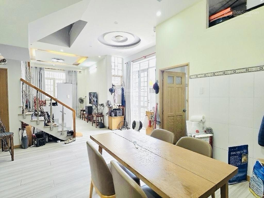 Linh đông sát phạm văn đồng ,căn góc ko lộ giới ,xe tải tránh,nỡ hậu , hoàn công,7 tỷ hơn
