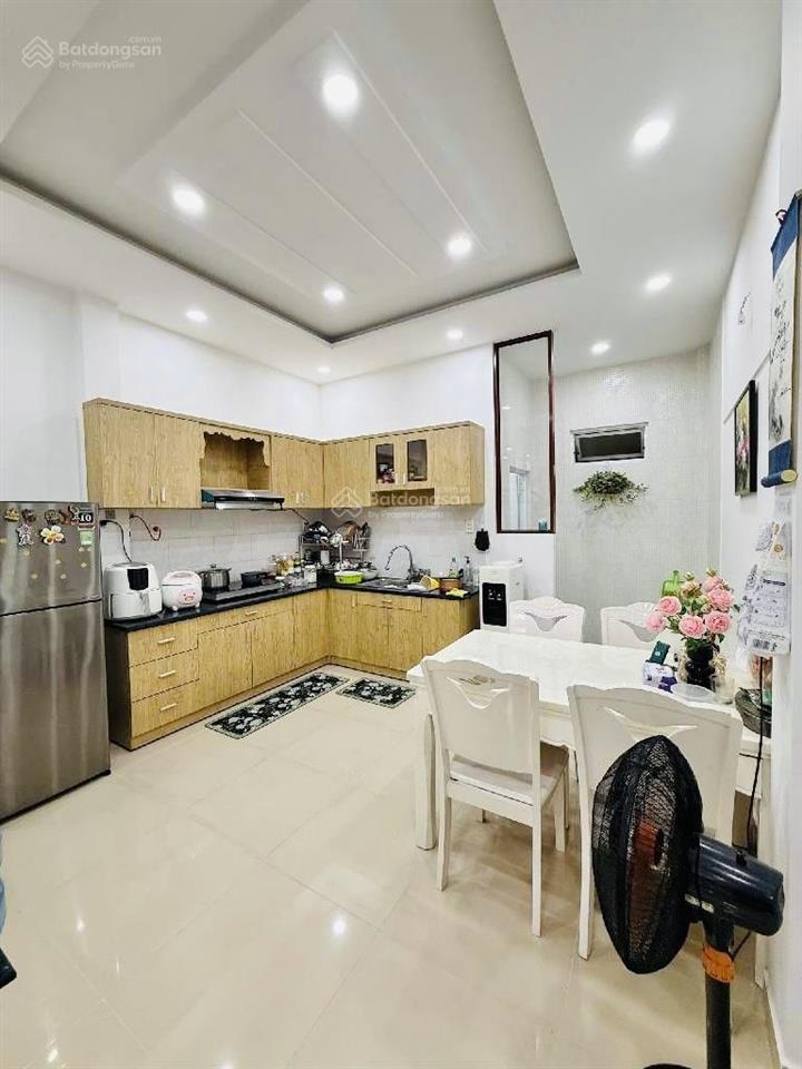 Quốc lộ 13 gần vạn phúc khu phân lô đường 5m 4 tầng hiện đại 7 tỷ hơn