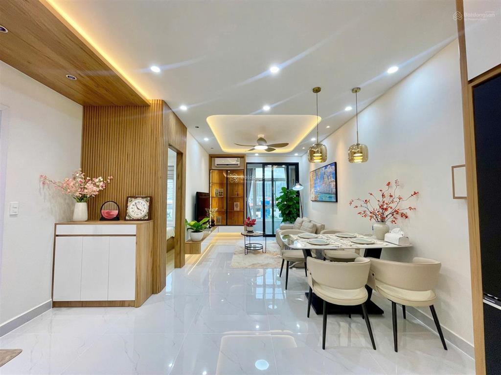 Cần cho thuê căn hộ 2pn sunrise riverside ,full nội thất xịn nhà mới 99% giá thuê chỉ 14tr/tháng