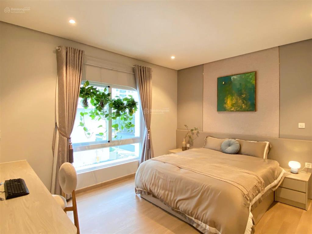 Chủ kẹt tiền bán căn hộ sunrise riverside 2pn lầu cao view sông thoáng, full nội thất nhà mới 99%