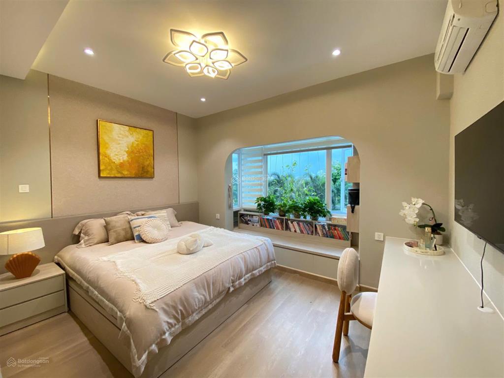 Chủ kẹt tiền bán căn hộ sunrise riverside 2pn lầu cao view sông thoáng, full nội thất nhà mới 99%