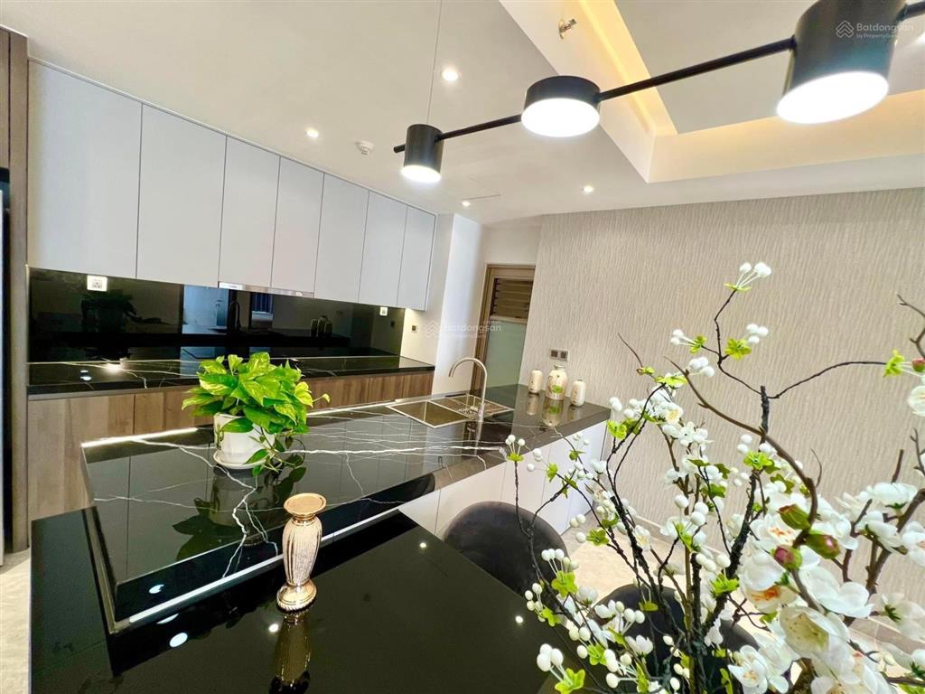 Giá tốt! bán gấp căn hộ 3pn saigon south residences chỉ 6,6 tỷ có ôxe nhà đẹp view đông thoáng mát