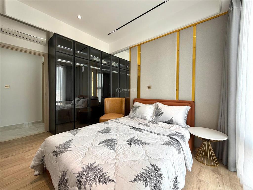 Giá tốt! bán gấp căn hộ 3pn saigon south residences chỉ 6,6 tỷ có ôxe nhà đẹp view đông thoáng mát