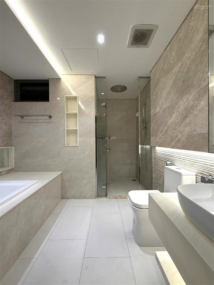 Giá tốt! bán gấp căn hộ 3pn saigon south residences chỉ 6,6 tỷ có ôxe nhà đẹp view đông thoáng mát
