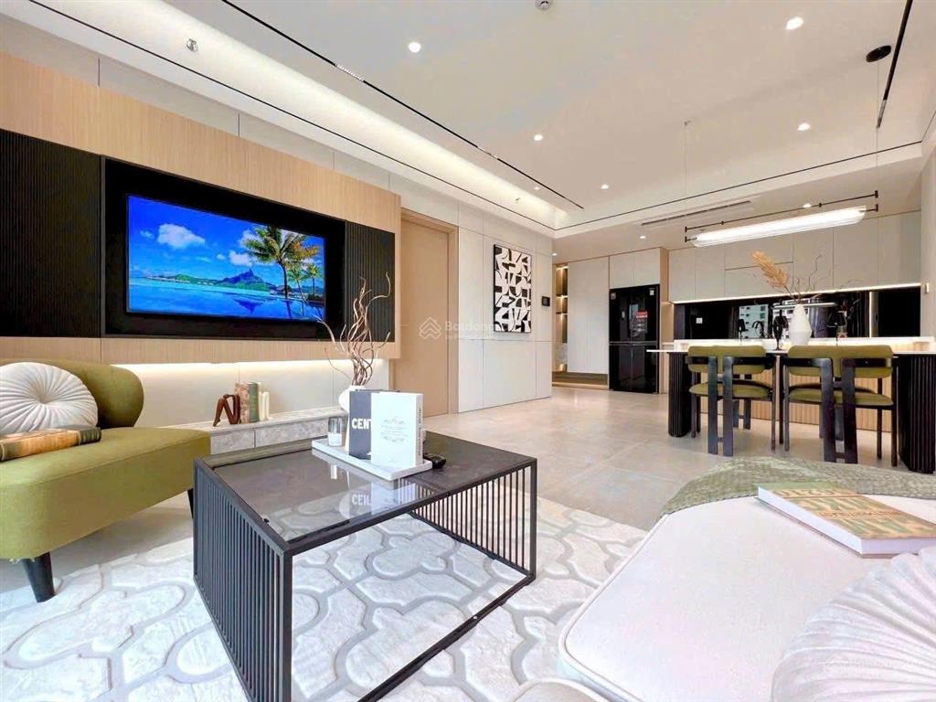 Cần bán gấp căn hộ saigon south (3pn) full nội thất, nhà đẹp view thoáng, nhà mới 99% giá tốt