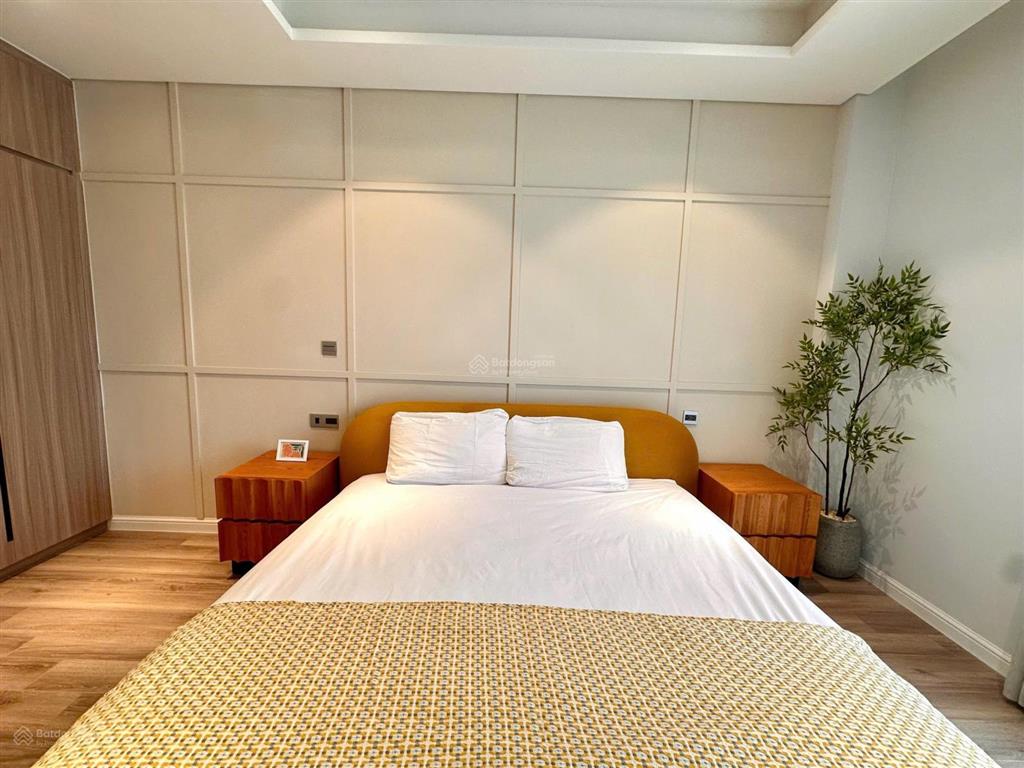 Giá tốt! cần bán nhanh căn hộ 2pn saigon south residences dt 100m² giá tốt view sông hướng đông