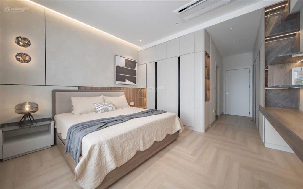Kẹt tiền! cần bán nhanh căn hộ saigon south (76m22pn) nhà đẹp, full nội thất, view cực thoáng