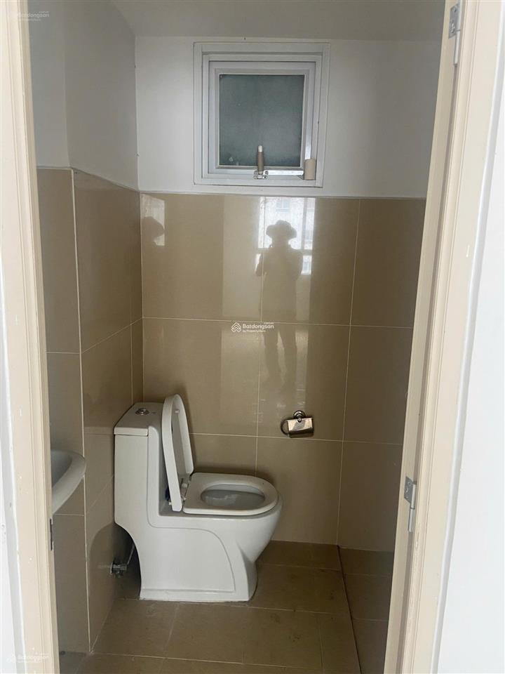 Bán chung cư r6, ngay cạnh chung cư bình khánh, quận 2 cũ, dt 58m2, thanh toán trước 950tr