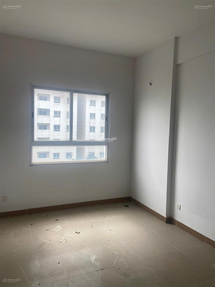 Bán chung cư r6, ngay cạnh chung cư bình khánh, quận 2 cũ, dt 58m2, thanh toán trước 950tr