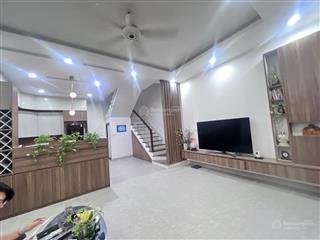 Dương quảng hàm, cầu giấy, nghĩa đô, full nội thất đẹp, 4 tầng, ở sướng, nhỉnh 16 tỷ.