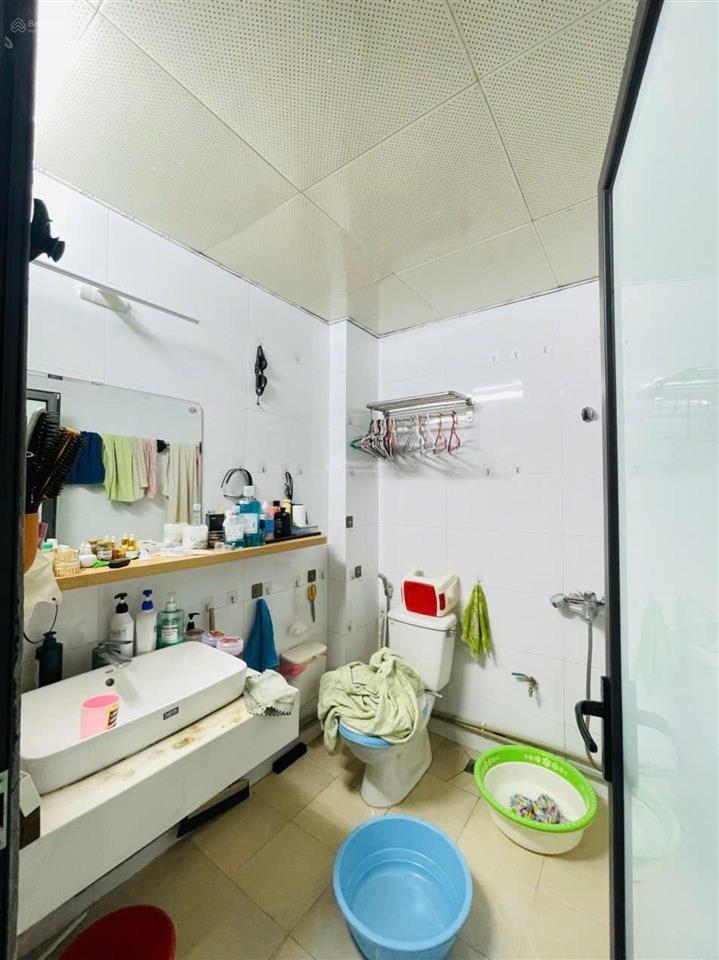 Nguyễn khánh toàn 40m 6 phòng ngủ mt 6,4m nhỉnh 9 tỷ! ô tô cách nhà 20m.