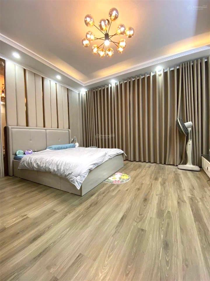8 tỷ nhà mới 3pn trung tâm cầu giấy về ở ngay, không tốn tiền sửa chữa!