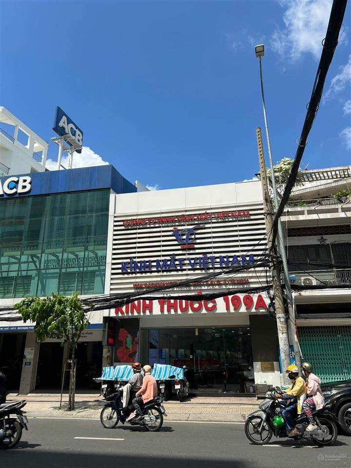 Bán nhà mt nguyễn văn cừ  5,5x20m  3 tầng  hđ 75tr/th  chỉ 39 tỷ