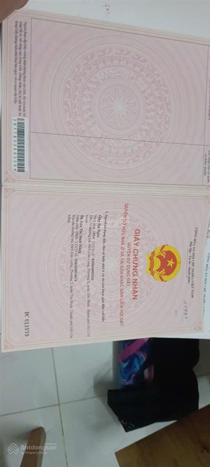 Nhà mới xây  vào ở ngay. full nội thất. shr. cc trong ngày. mua nhà đón tết!