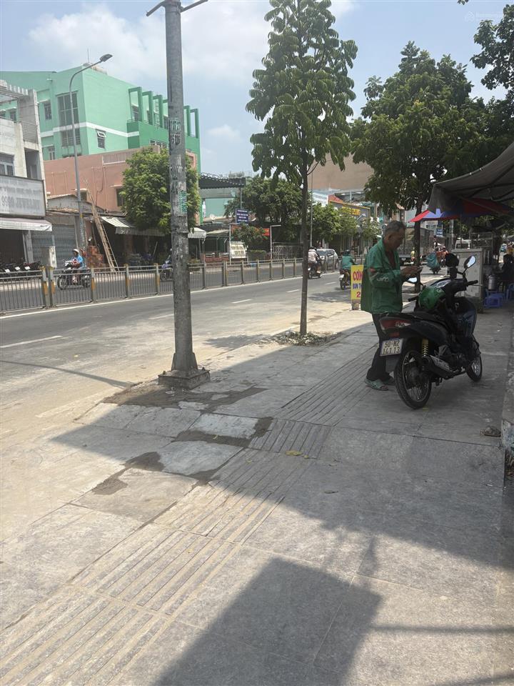 Cho thuê mặt bằng làm văn phòng,nhà kho mặt tiền đường,bảo vệ 24/7,đường xe container