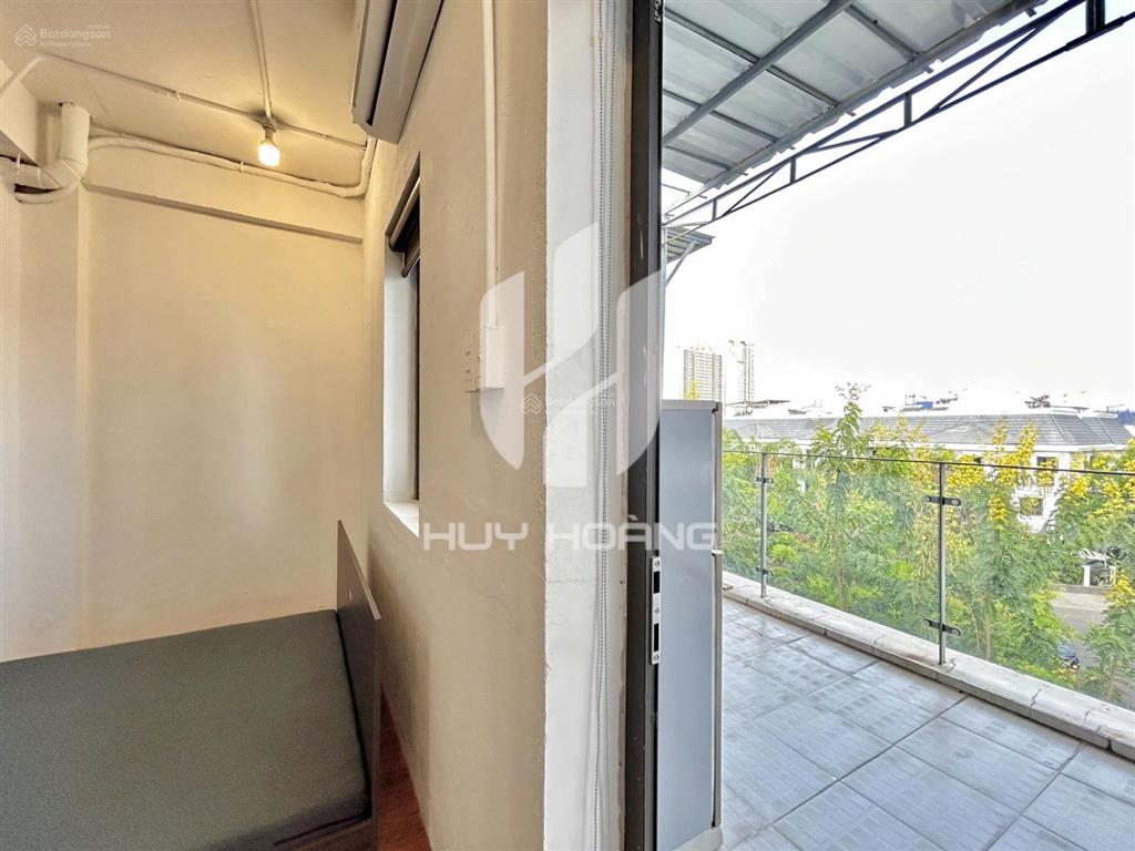 Cho thuê 1 phòng ngủ máy giặt riêng tại lakeview city quận 2