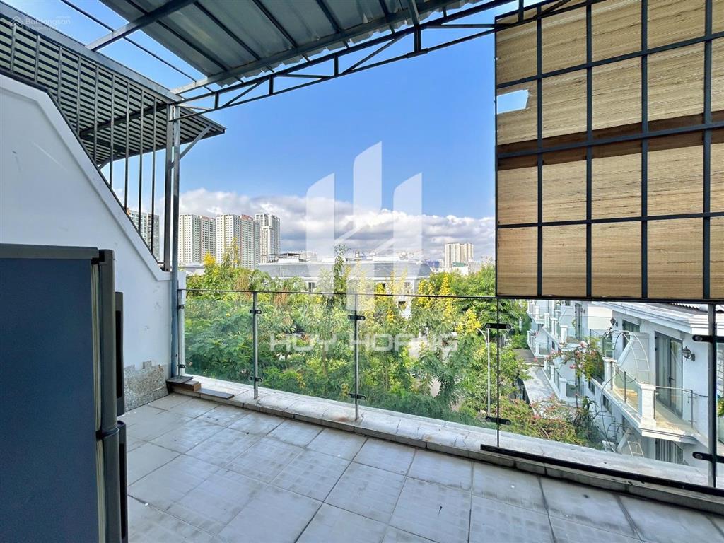 Cho thuê 1 phòng ngủ máy giặt riêng tại lakeview city quận 2