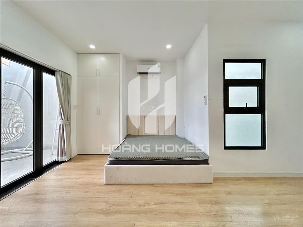 Cho thuê phòng ban công tại lakeview city quận 2