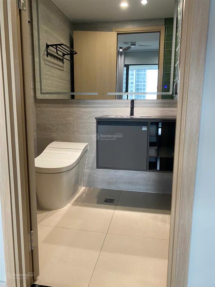 Cần bán căn hộ tòa erica, vinhomes grand park quận 9, diện tích 72m2, 2 phòng ngủ, 2 nhà vệ sinh,