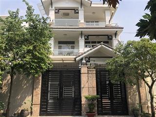 Biệt thự liền kế phố trung hoà, cầu giấy165m2 x 5 tầng giá 51 tỷ nhỉnh.