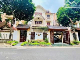 Biệt thự tây nam linh đàm thang máy + hầm 250m2. giá 65 tỷ h