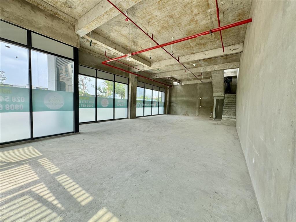 Cho thuê mặt bằng đường số 10 dự án cardinal court, căn góc thoáng đẹp