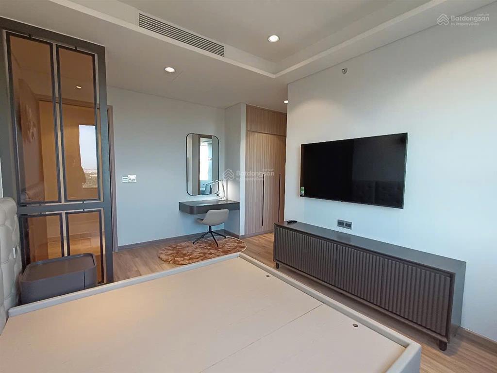 Cho thuê căn hộ horizon 113m2 view sông, nhà mới 100%, nội thất cao cấp