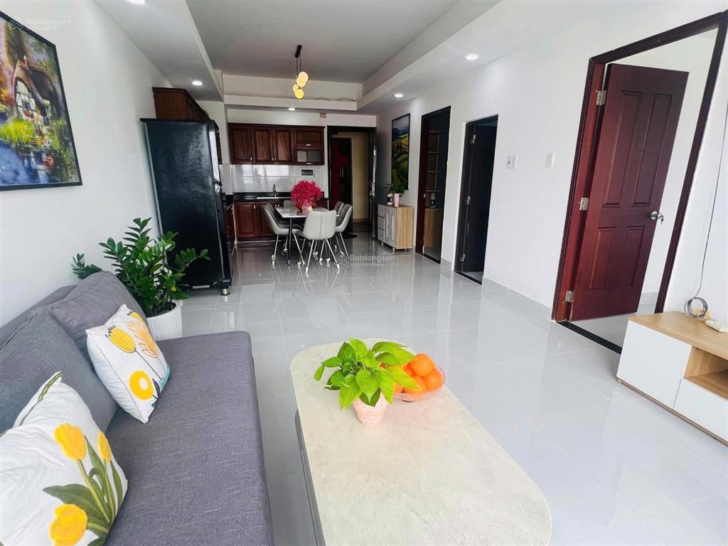 Bán căn hộ res 3 view phú mỹ hưng nhà mới đẹp