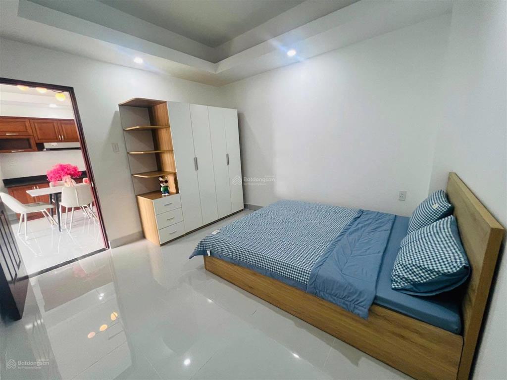 Bán căn hộ res 3 view phú mỹ hưng nhà mới đẹp