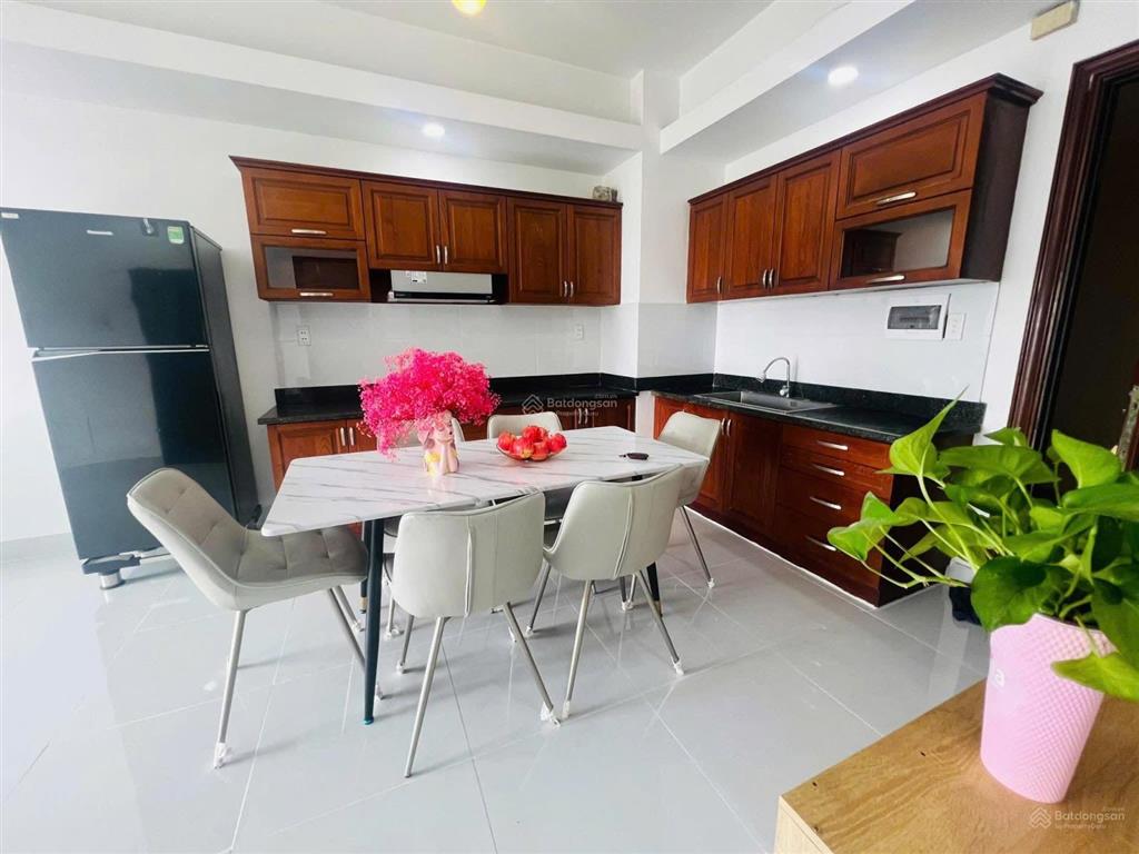 Bán căn hộ res 3 view phú mỹ hưng nhà mới đẹp