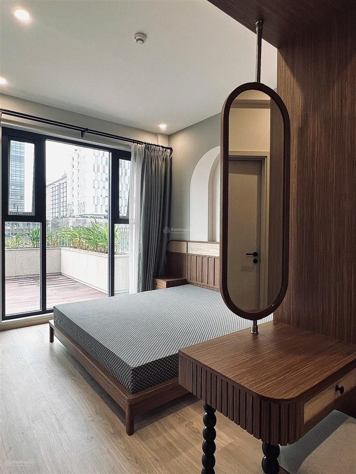 Cho thuê căn hộ có sân vườn riêng cardinal court, phú mỹ hưng 0483 095 *** hana