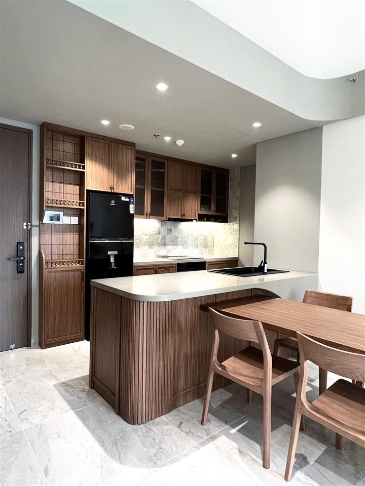 Cho thuê căn hộ có sân vườn riêng cardinal court, phú mỹ hưng 0483 095 *** hana