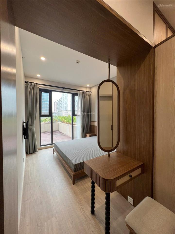 Cho thuê căn hộ có sân vườn riêng cardinal court, phú mỹ hưng 0483 095 *** hana