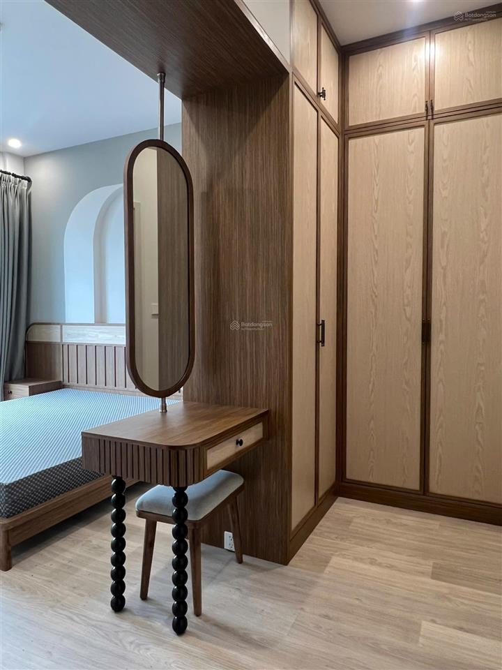Cho thuê căn hộ có sân vườn riêng cardinal court, phú mỹ hưng 0483 095 *** hana