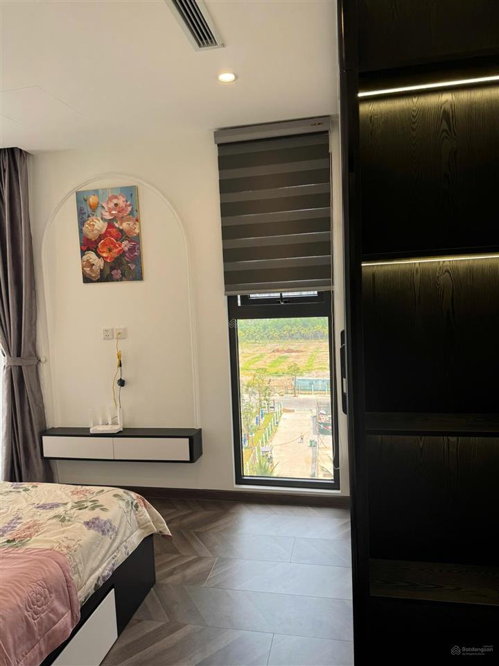 Cho thuê cc 2pn, 2wc, tòa be5 full nội thất view cv 36ha