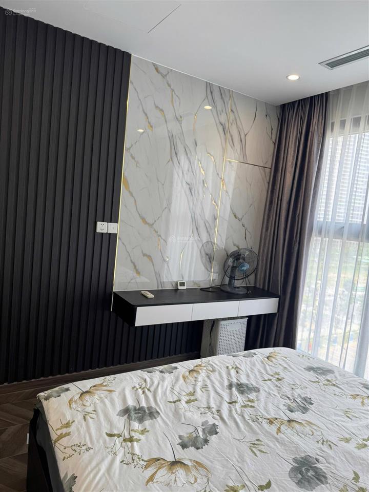 Cho thuê cc 2pn, 2wc, tòa be5 full nội thất view cv 36ha